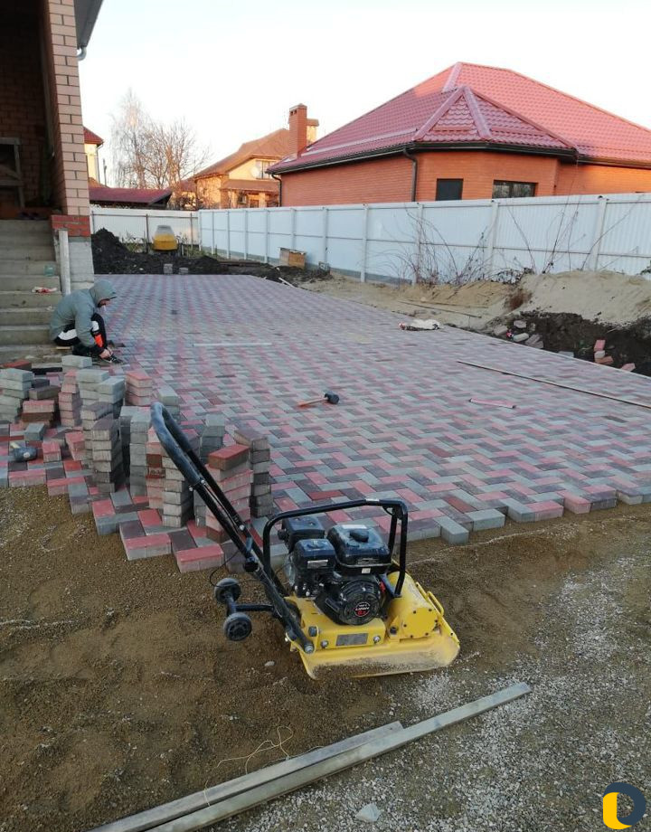 Укладка тротуарной плитки