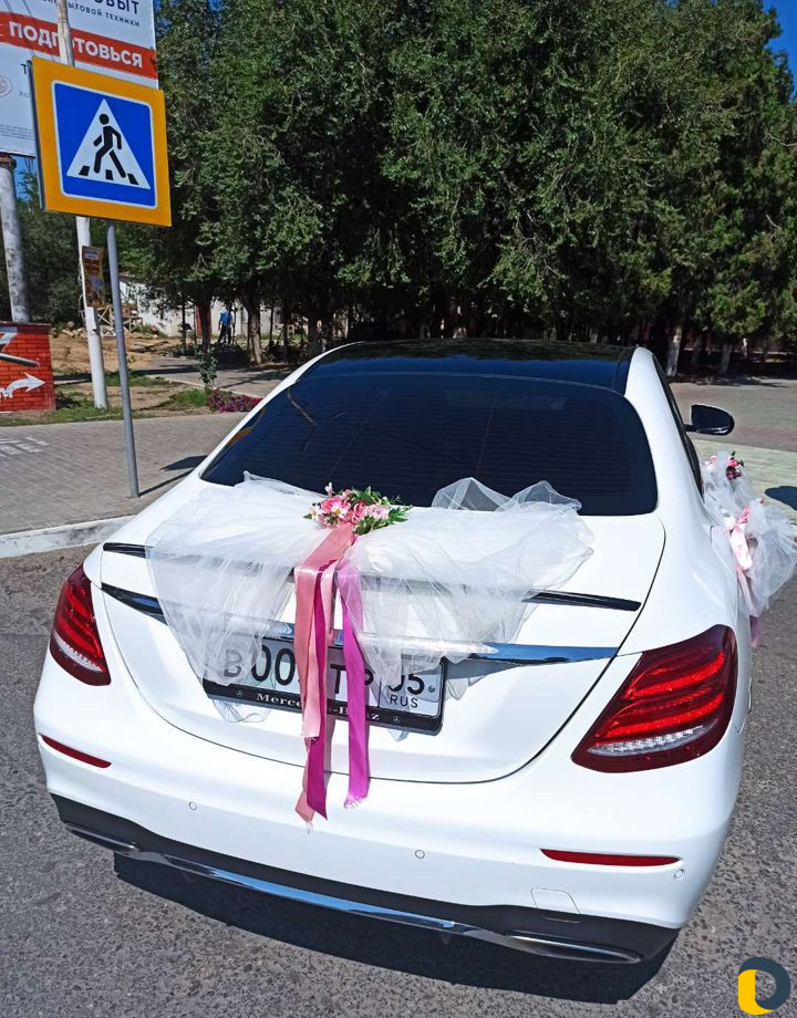Украшения на свадебную машину
