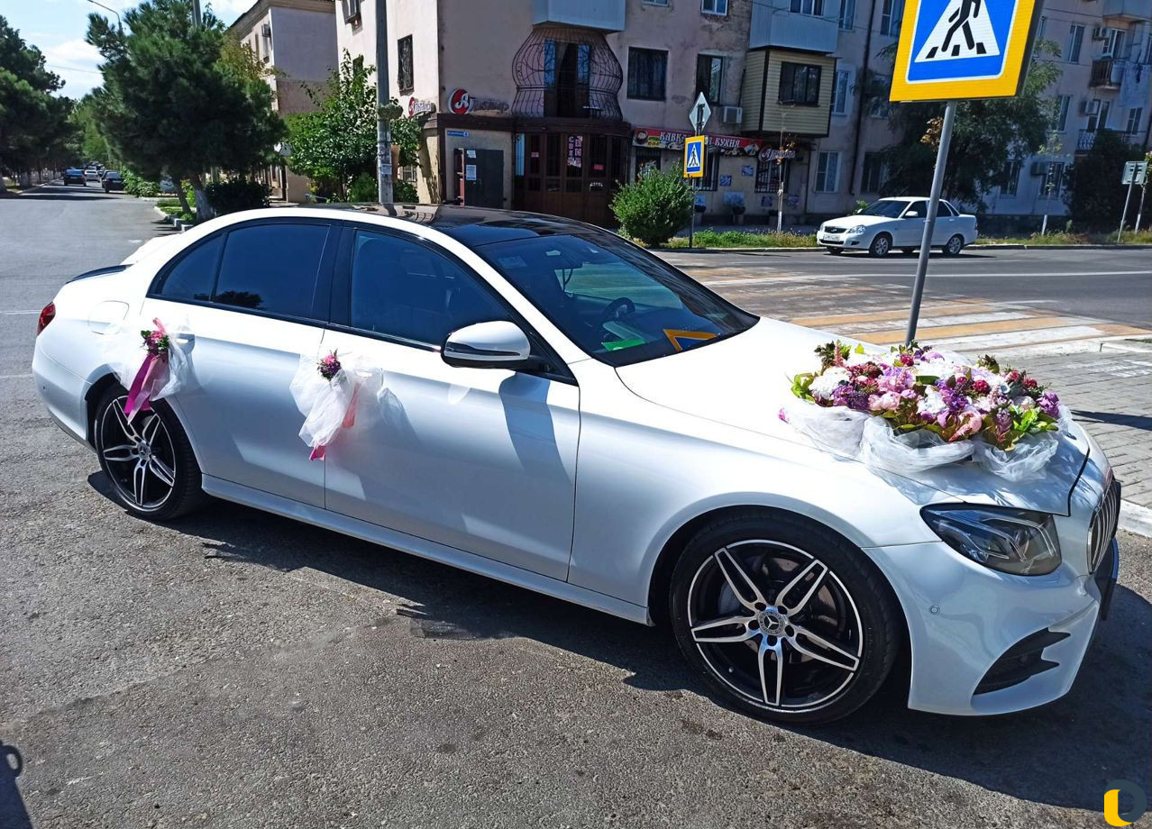 Украшения на свадебную машину