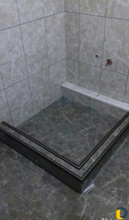 Уладка Кафеля