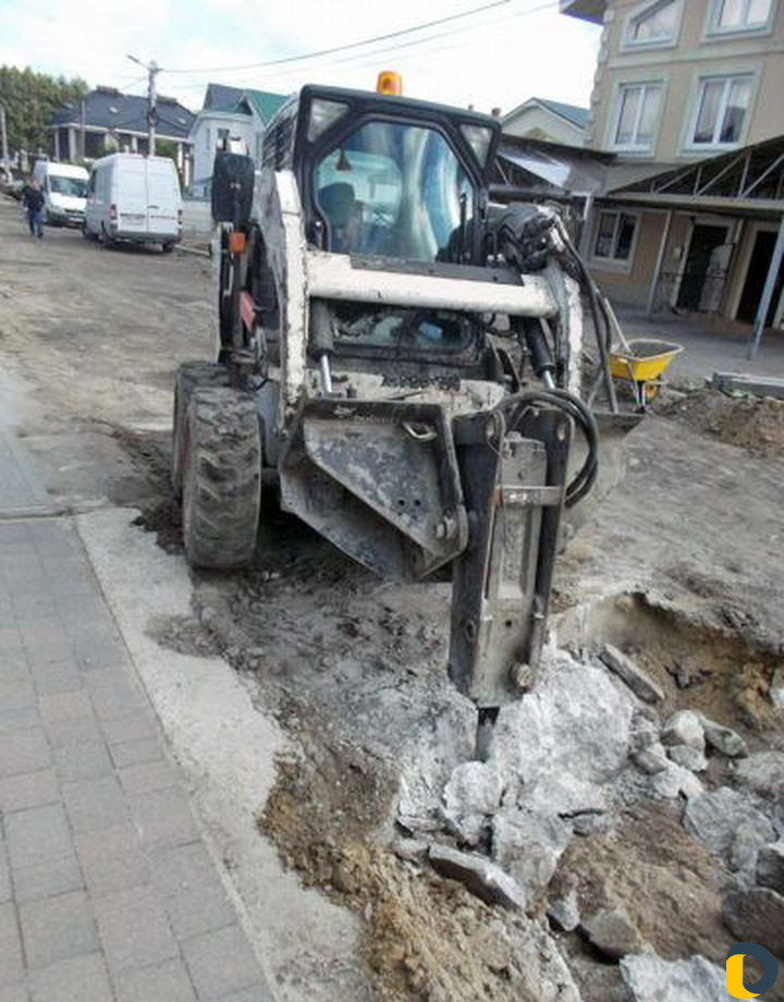 Услуги Аренда мини-погрузчика(bobcat) гидромолот