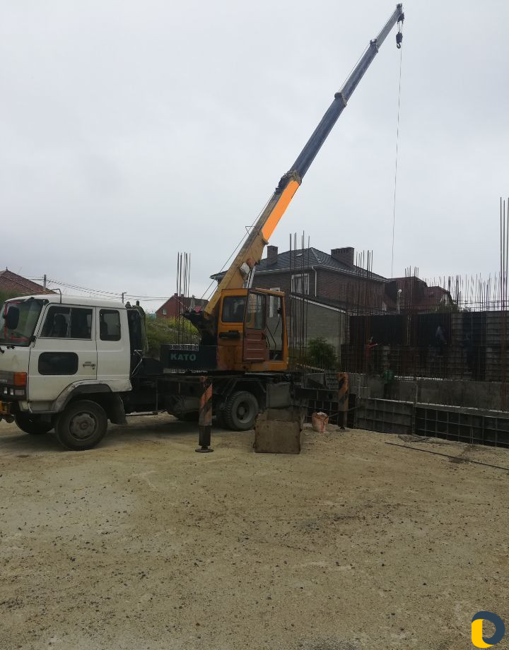 Услуги автокрана.5тонка,вылет стрелы 20-22метра