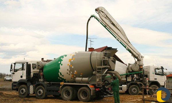 Услуги бетононасосов.миксеров.с бетоном