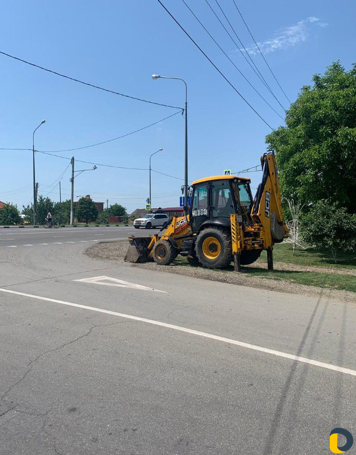 Услуги Экскаватора погрузчика,трактора,гидромолот