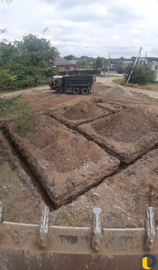 Услуги Экскаватора погрузчика,трактора,гидромолот
