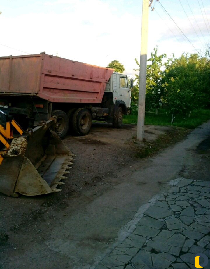 Услуги Камаз самосвал и Эксковатора погрузчика