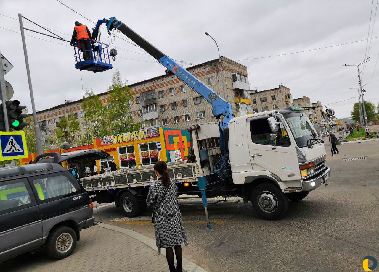 Услуги кран манипулятор эвакуатор автовышка