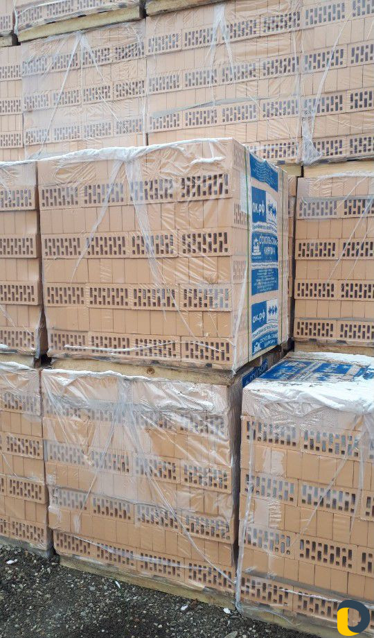 Услуги манипулятора,продажа кирпича и бетонные кол
