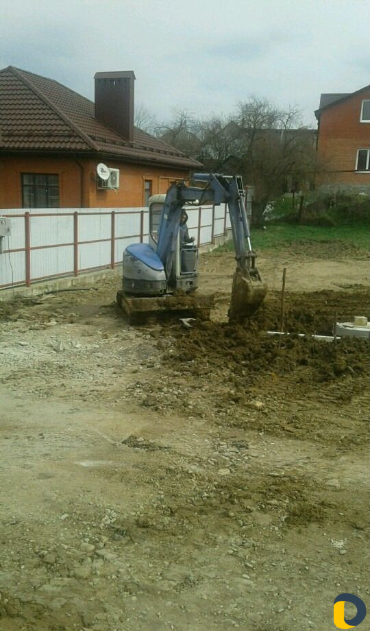 Услуги миниэксковатора