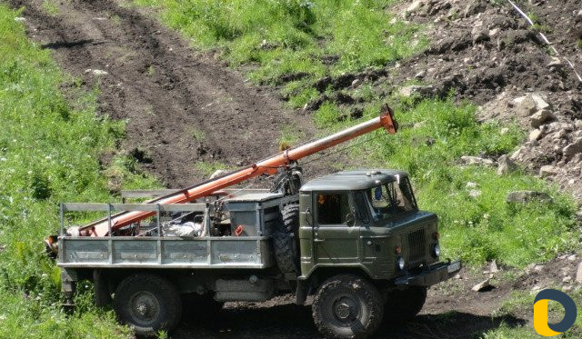 Услуги ямобура (установка столбов)