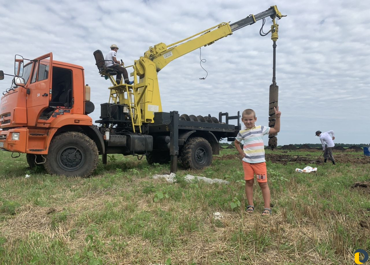 Услуги Ямобура Вездехода Бурение свай