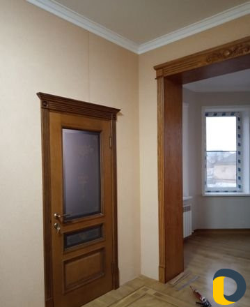 Установка дверей, доборов, капителей. Плинтусов