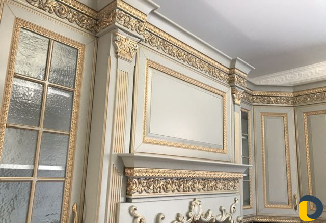 Установка карниза на кухню