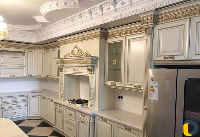 Установка карниза на кухню