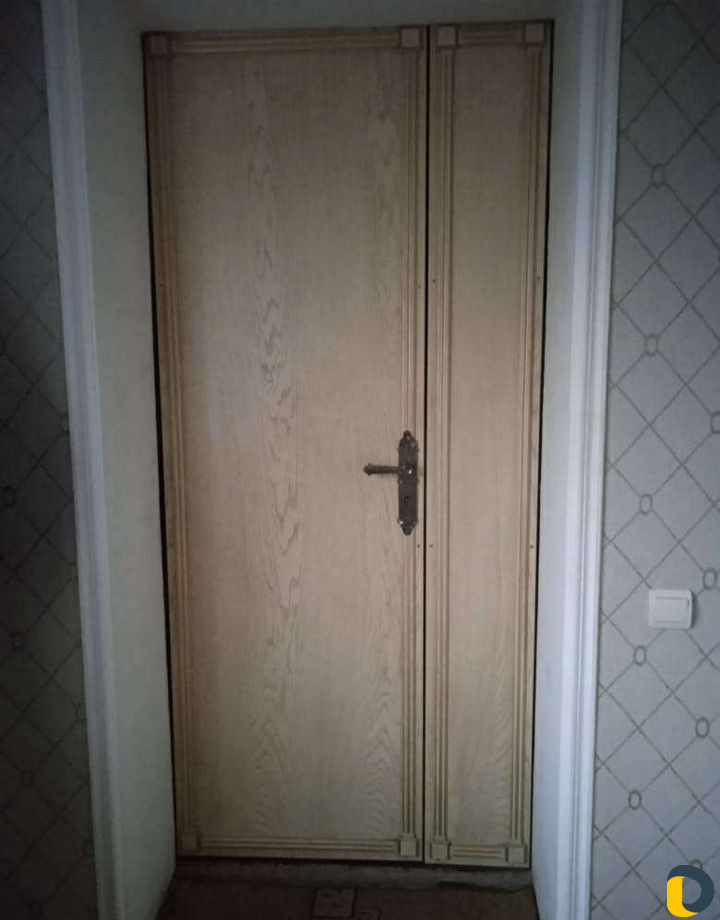 Установка металлических дверей