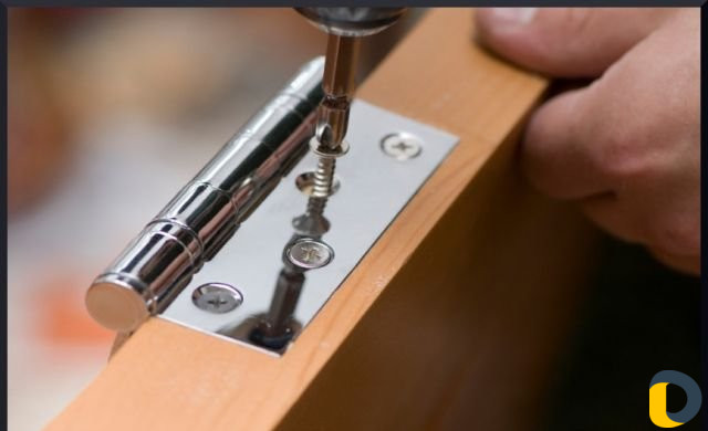 Установка межкомнатных дверей, доборов