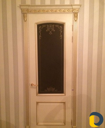 Установка межкомнатных дверей, доборы и капители