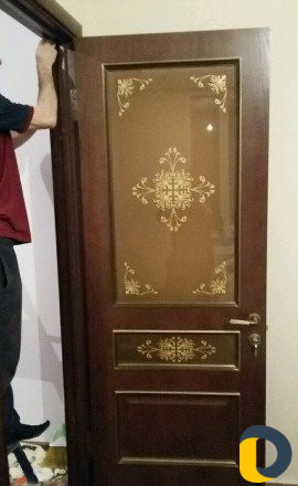 Установка межкомнатных дверей доборы капители