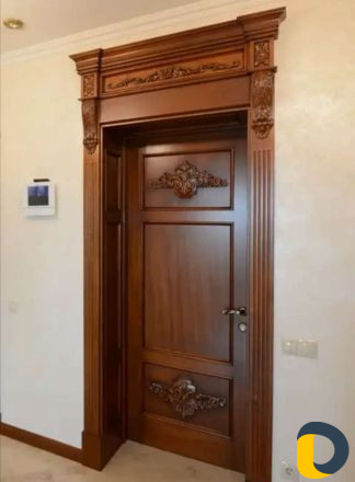 Установка межкомнатных дверей, плинтуса