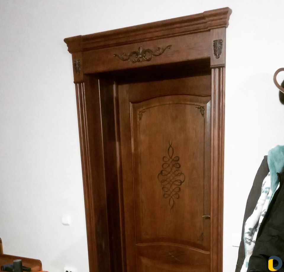 Установка межкомнатных дверей