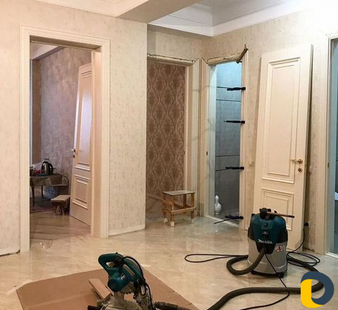Установка межкомнатных дверей