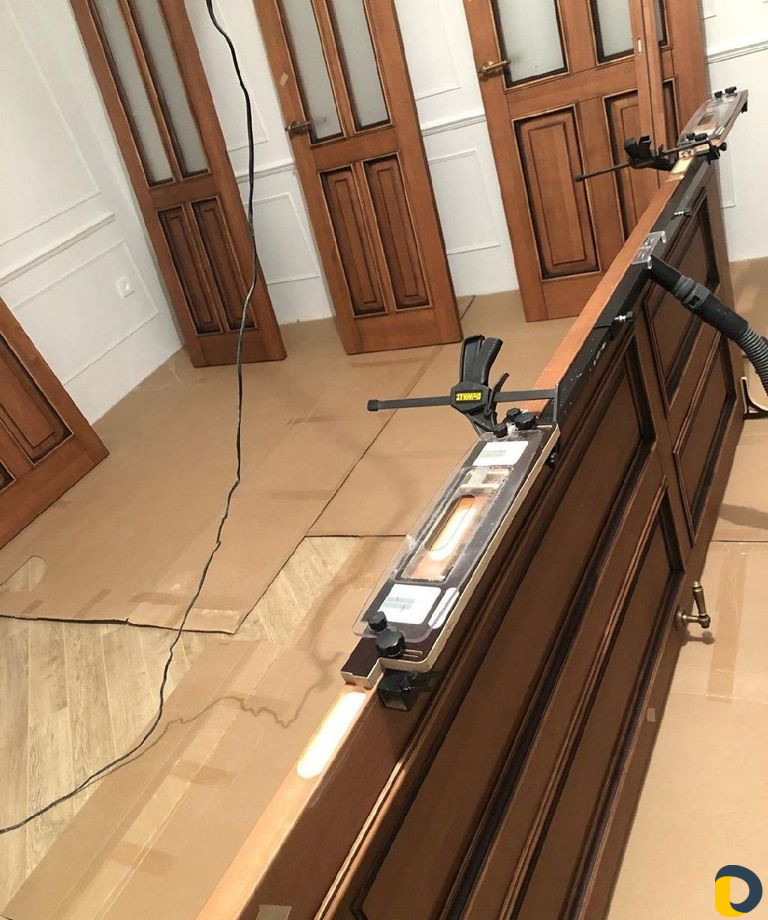 Установка межкомнатных дверей