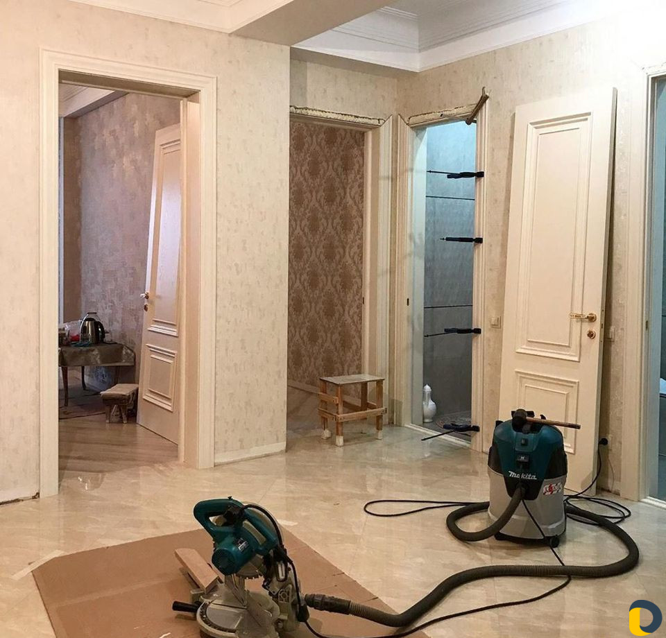 Установка межкомнатных дверей