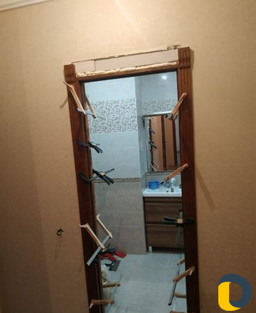Установка межкомнатных дверей