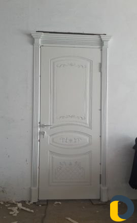 Установка межкомнатных дверей