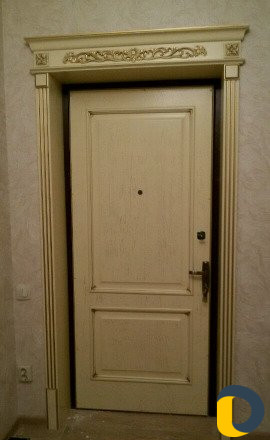 Установка межкомнатных дверей