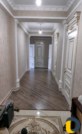Установка межкомнатных дверей