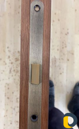 Установка межкомнатных дверей