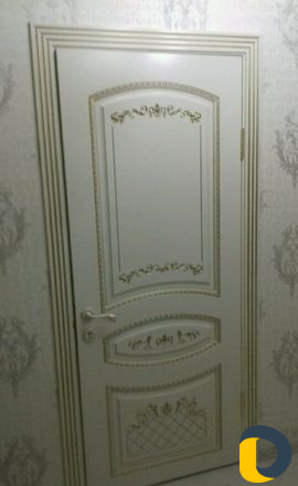 Установка межкомнатных дверей