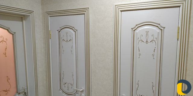 Установка межкомнатных дверей