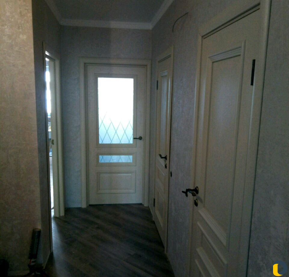 Установка межкомнатных дверей