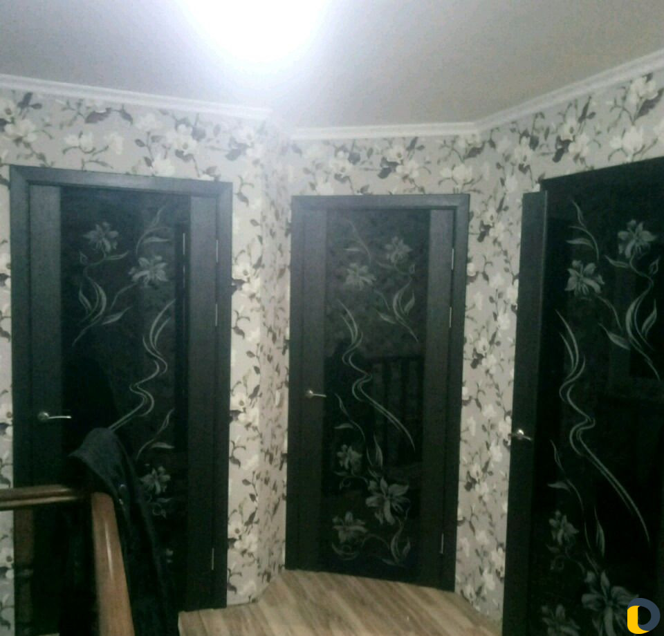 Установка межкомнатных дверей