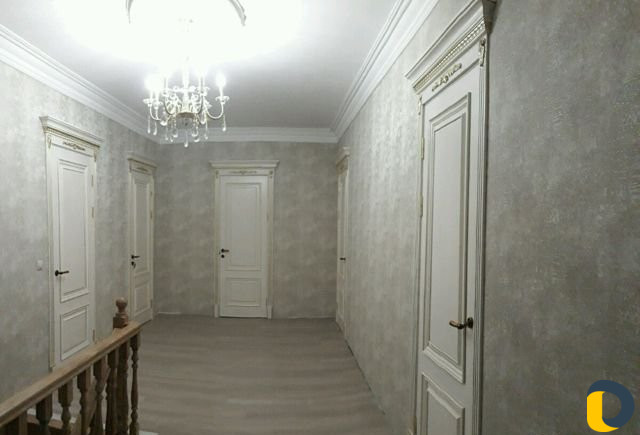 Установка межкомнатных дверей