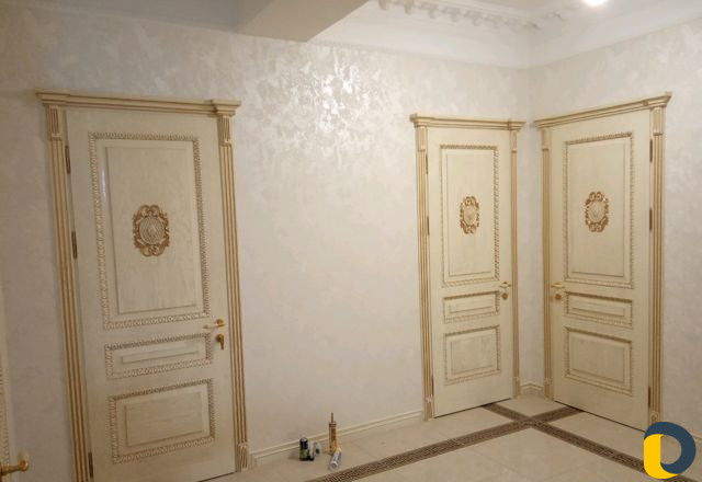 Установка межкомнатных дверей