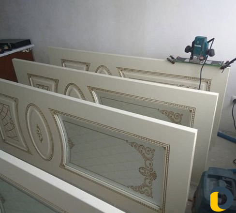 Установка межкомнатных дверей
