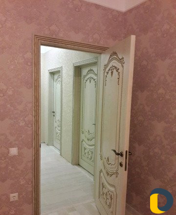 Установка межкомнатных дверей