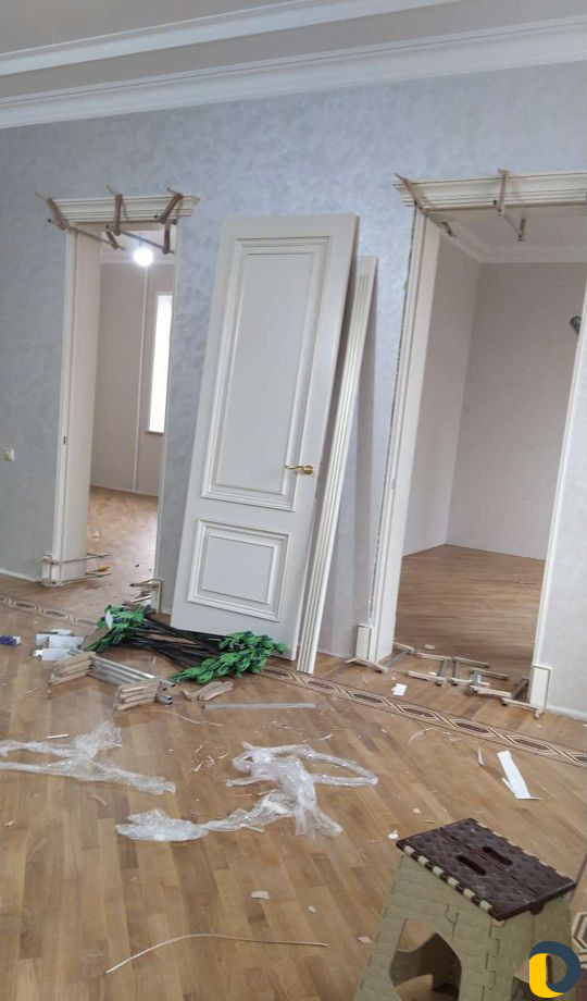 Установка межкомнатных дверей