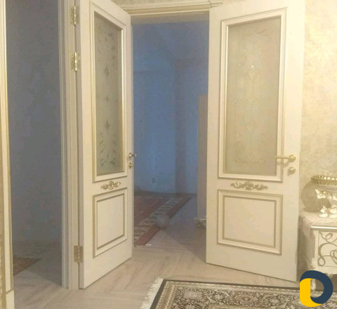 Установка межкомнатных дверей