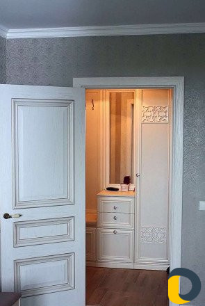 Установка межкомнатных дверей