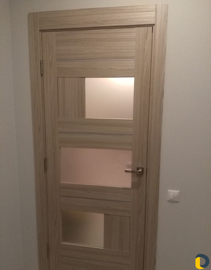 Установка межкомнатных дверей