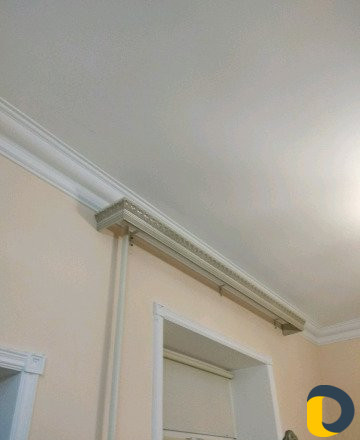 Установка: плинтусов, карнизов