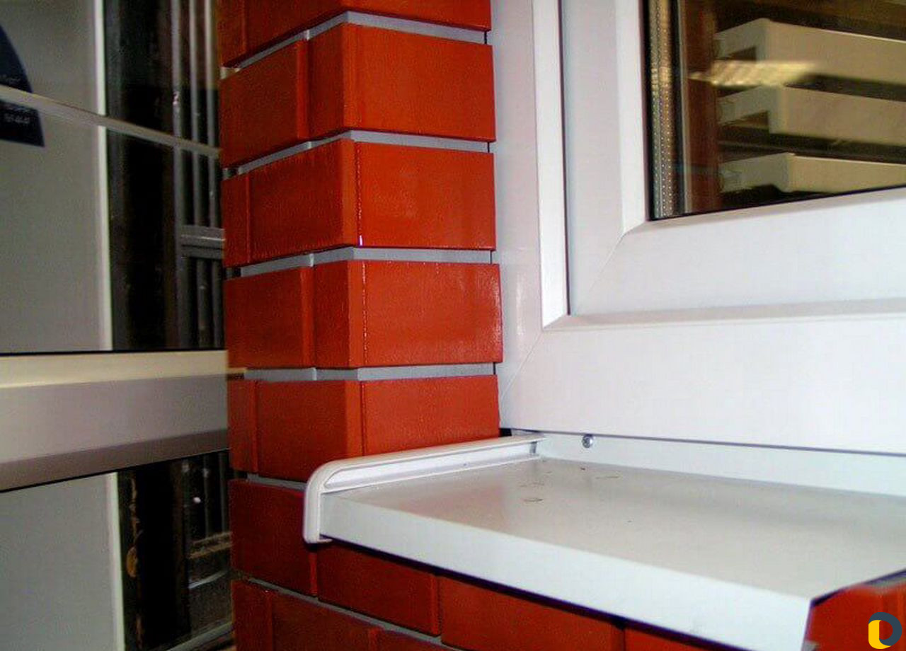 Установка подоконников,подоконники акриловые,отлив