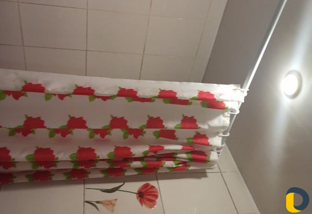 Установка сантехники и укладка плитки