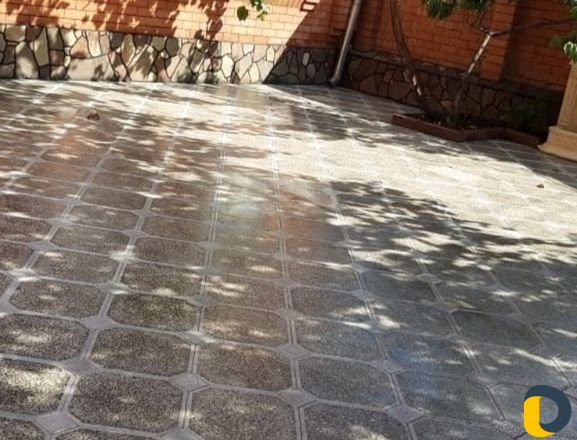 Установка тратуарной плитки