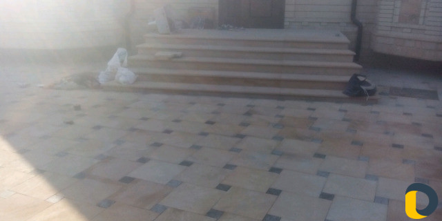 Установка тротуарной плитки и Ростовского камня