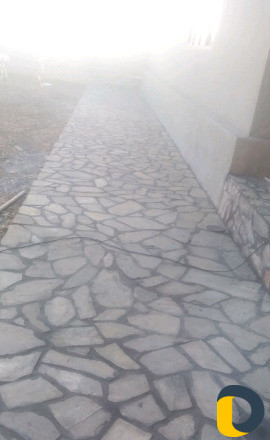 Установка тротуарной плитки и Ростовского камня